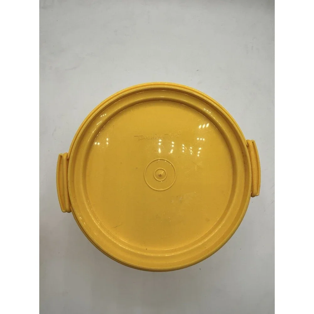 Vintage Tupperware Tupper Toys Mini Cake Carrier & 4 Plates 1 Cup Red Yellow +